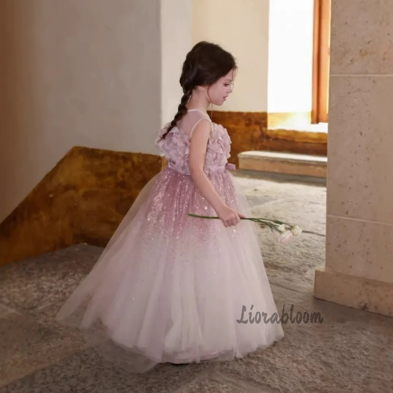 Różowa, falowana tiulowa sukni – Formal Attire Woman recenzja i cena